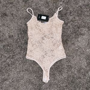 Fashion Nova FN New Nude Lace Bodysuit Small